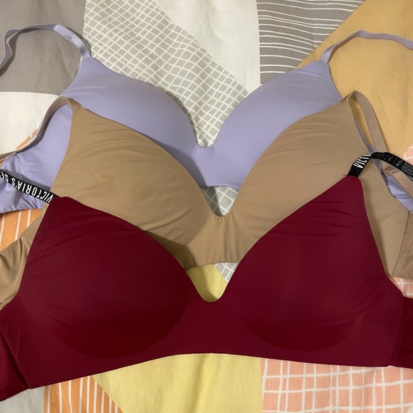 Victoria's Secret Other - VS no wire bras